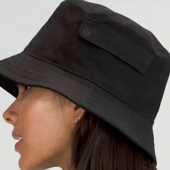 Lululemon On My Level Bucket Hat with Pocket, Black lululemon athletica | Accessories | Lululemon On My Level  main image 4